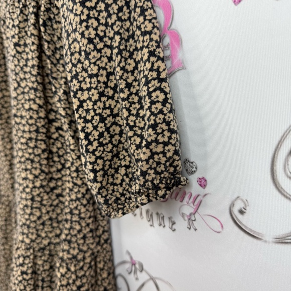 Zara dress, ruffle, tiered, flowers, balloon sleeve, Black and Cream Floral - Picture 4 of 13